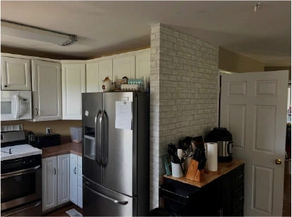 Kitchen renovation before view 3